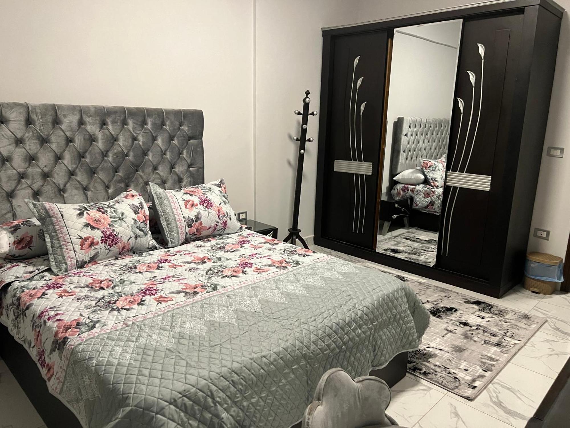 Luxury Apartments Beside Mall Of Arabia And Dar Al-Fouad Hospital - Families Only- No Alcoholic Beverages 6th of October City ภายนอก รูปภาพ