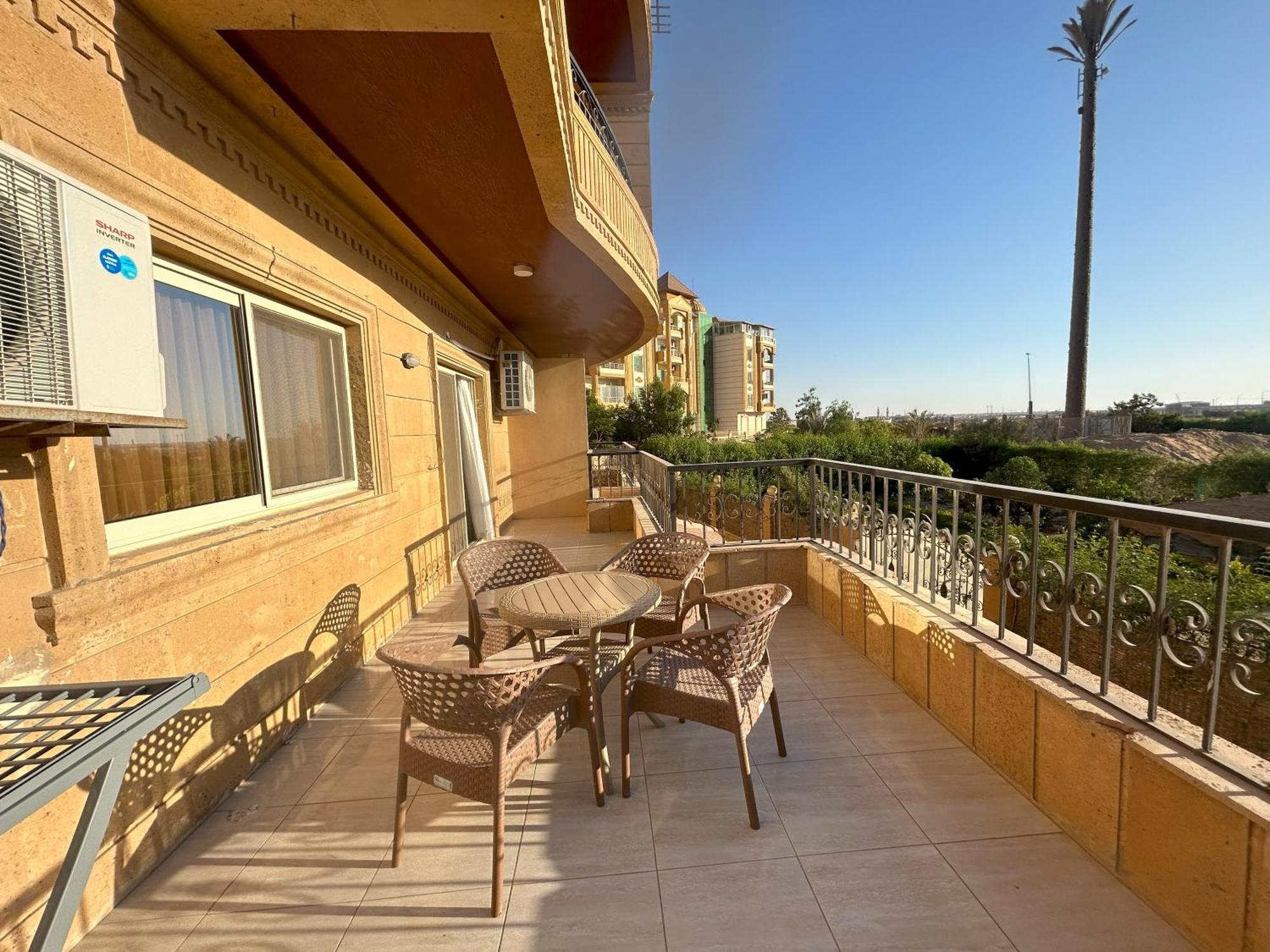 Luxury Apartments Beside Mall Of Arabia And Dar Al-Fouad Hospital - Families Only- No Alcoholic Beverages 6th of October City ภายนอก รูปภาพ